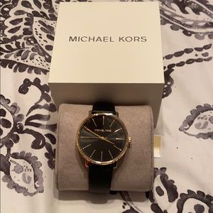 I was gifted two of the same watches!